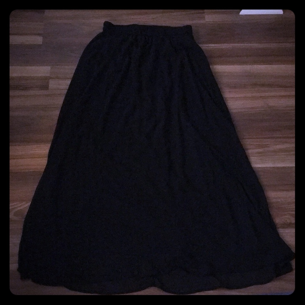 Old Navy Black Chiffon maxi skirt